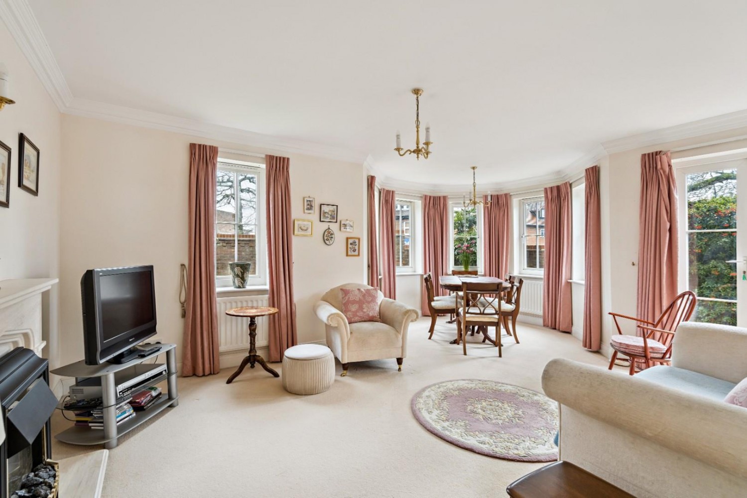 Oakfield Close, Amersham, Buckinghamshire, HP6 5TA