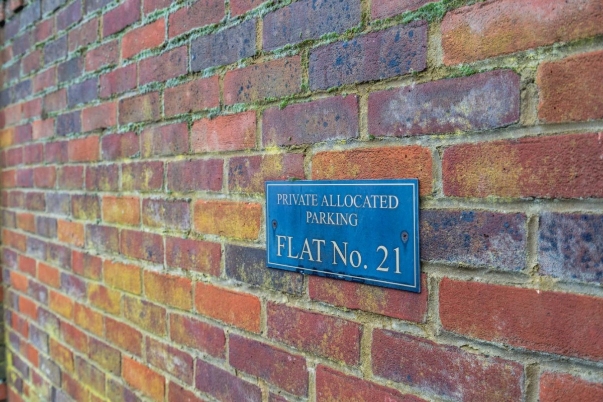 Oakfield Close, Amersham, Buckinghamshire, HP6 5TA