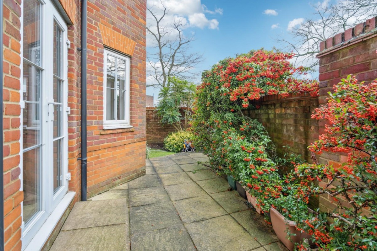 Oakfield Close, Amersham, Buckinghamshire, HP6 5TA