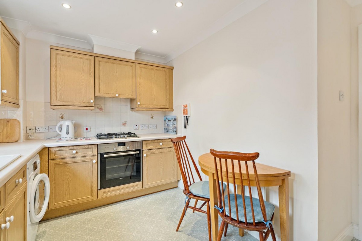 Oakfield Close, Amersham, Buckinghamshire, HP6 5TA