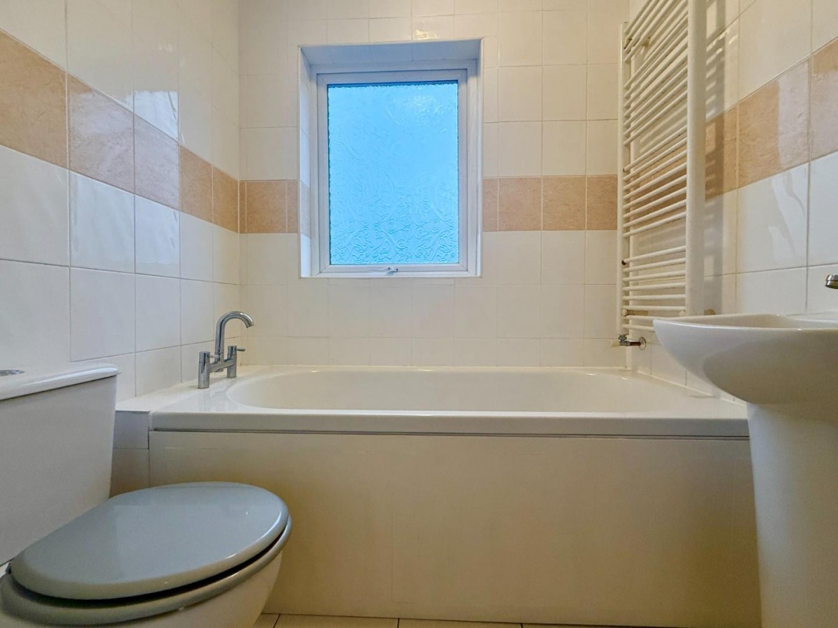 Leeds Road, Dewsbury