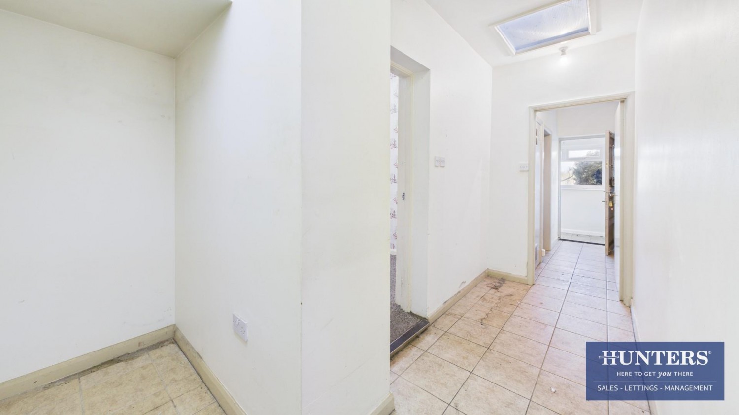 Peareth Hall Road, Washington