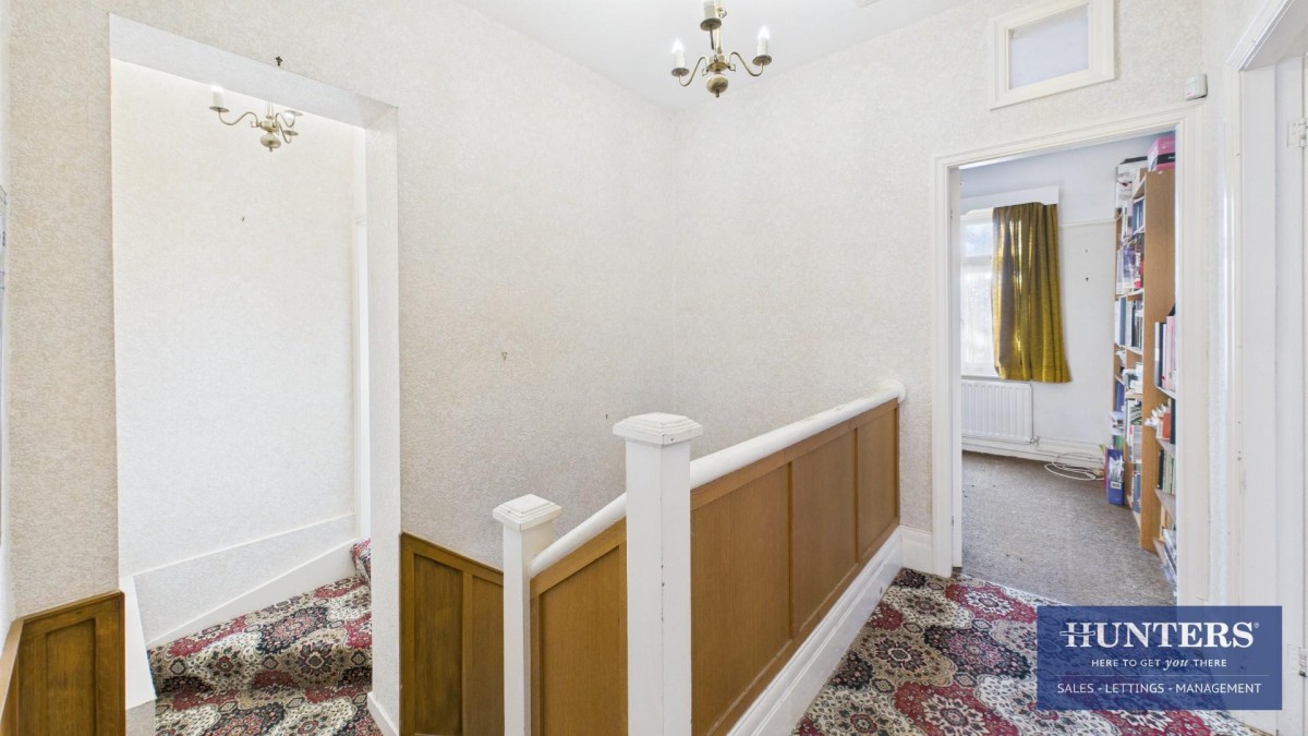 Peareth Hall Road, Washington