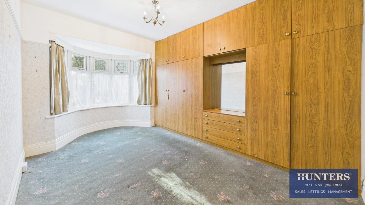 Peareth Hall Road, Washington