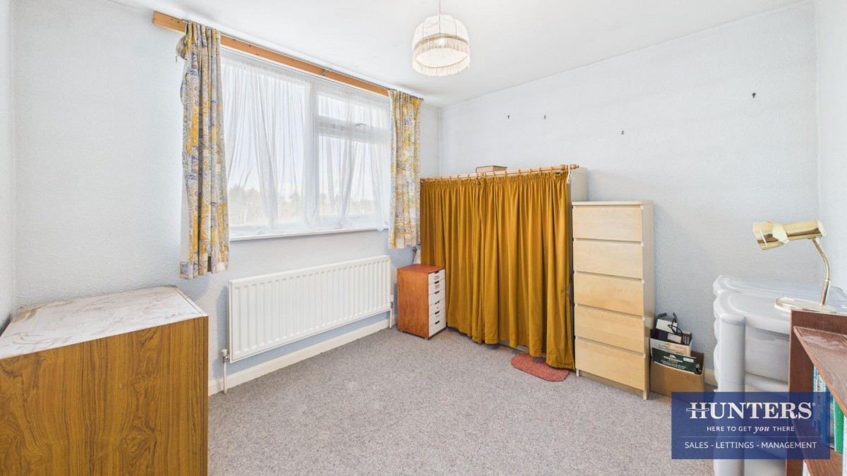 Peareth Hall Road, Washington