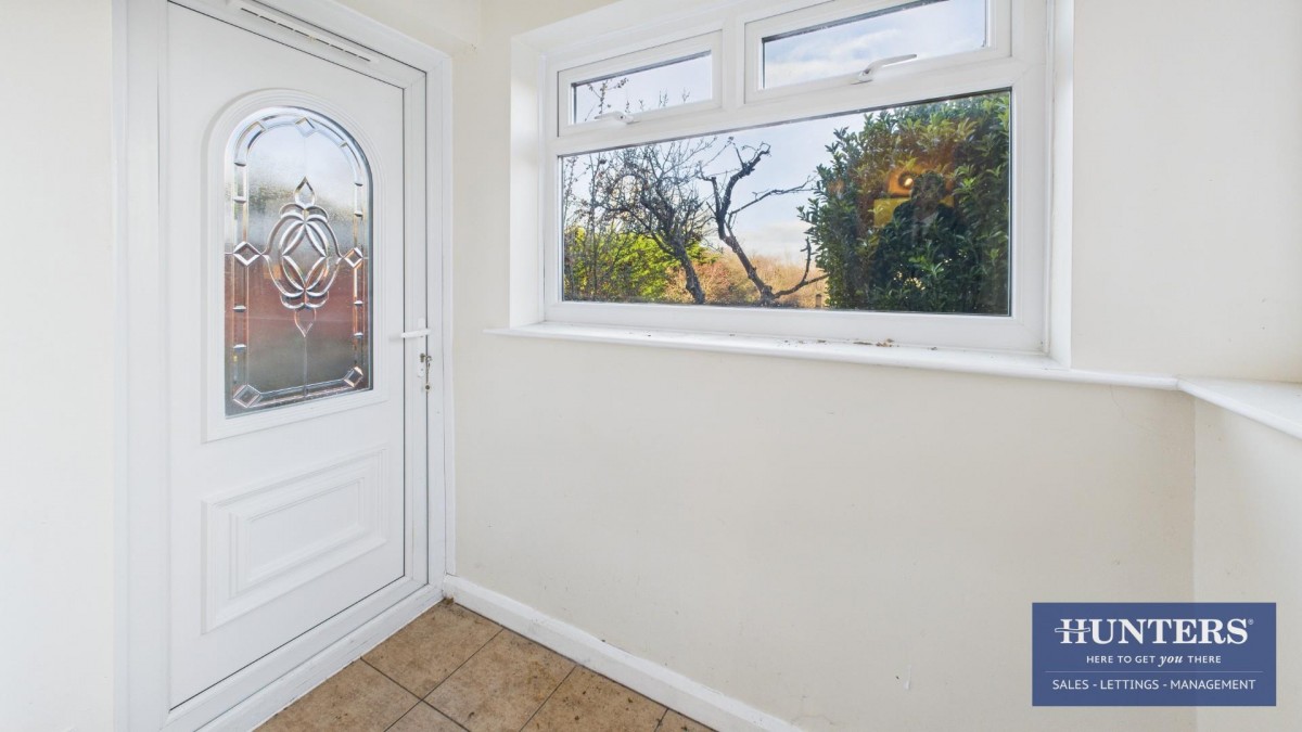 Peareth Hall Road, Washington