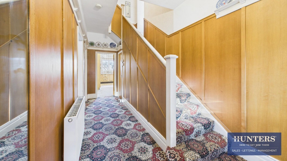 Peareth Hall Road, Washington