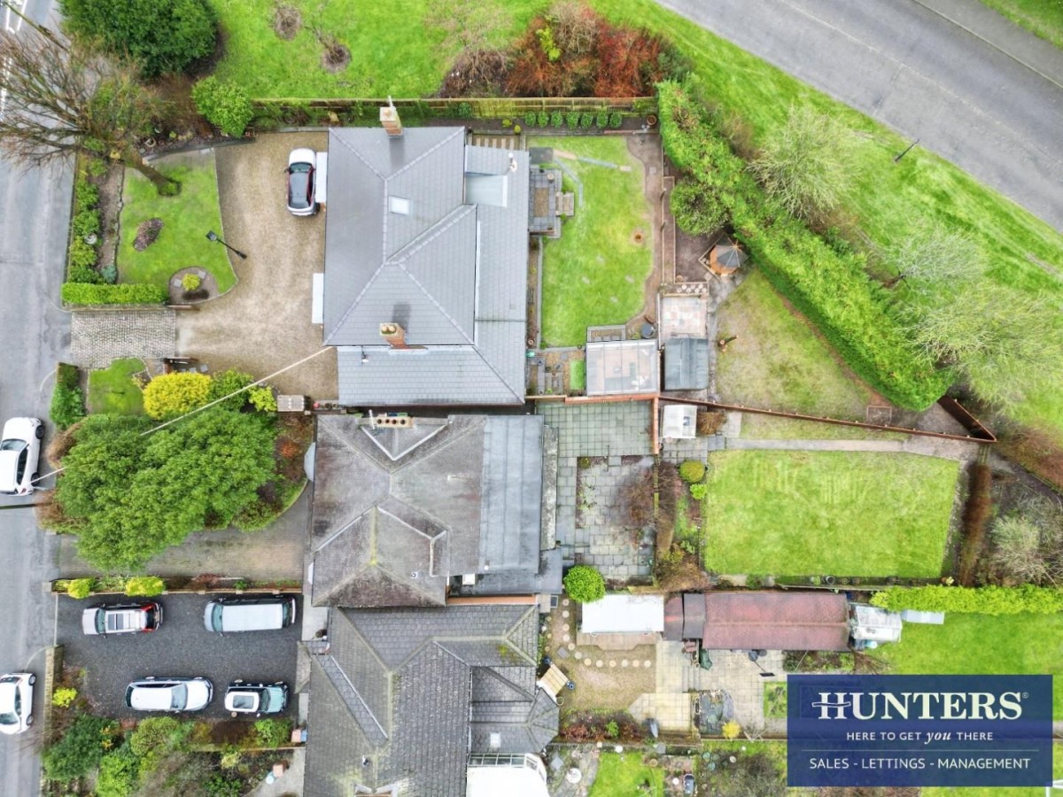 Peareth Hall Road, Washington