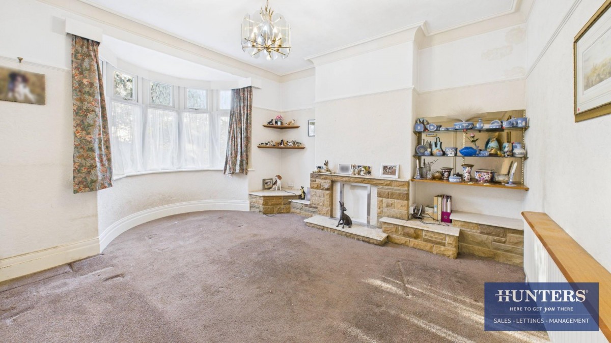 Peareth Hall Road, Washington