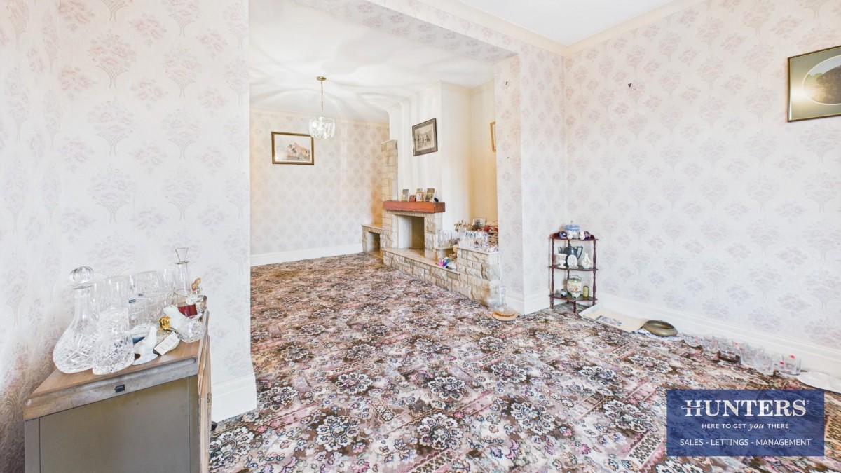 Peareth Hall Road, Washington