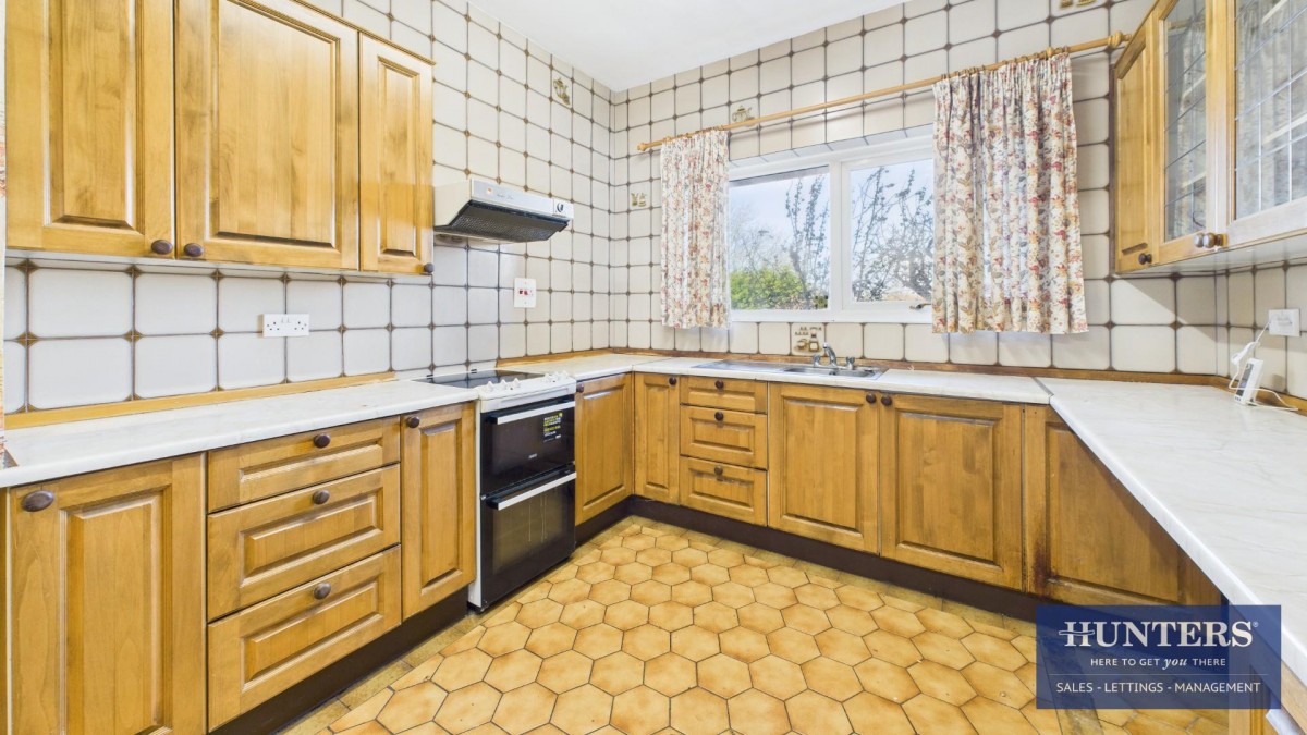 Peareth Hall Road, Washington