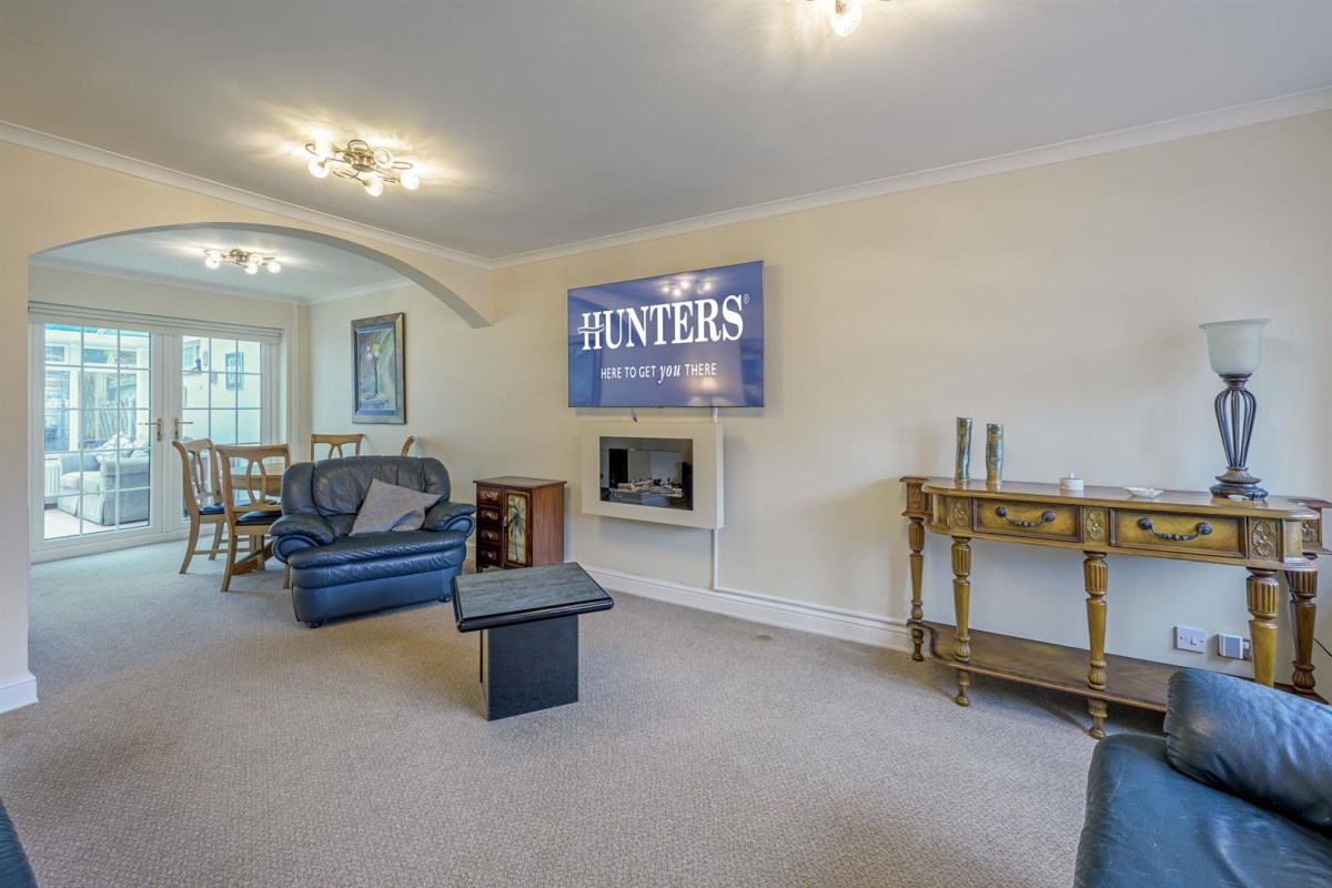 Oregon Close, Kingswinford, DY6 8SJ