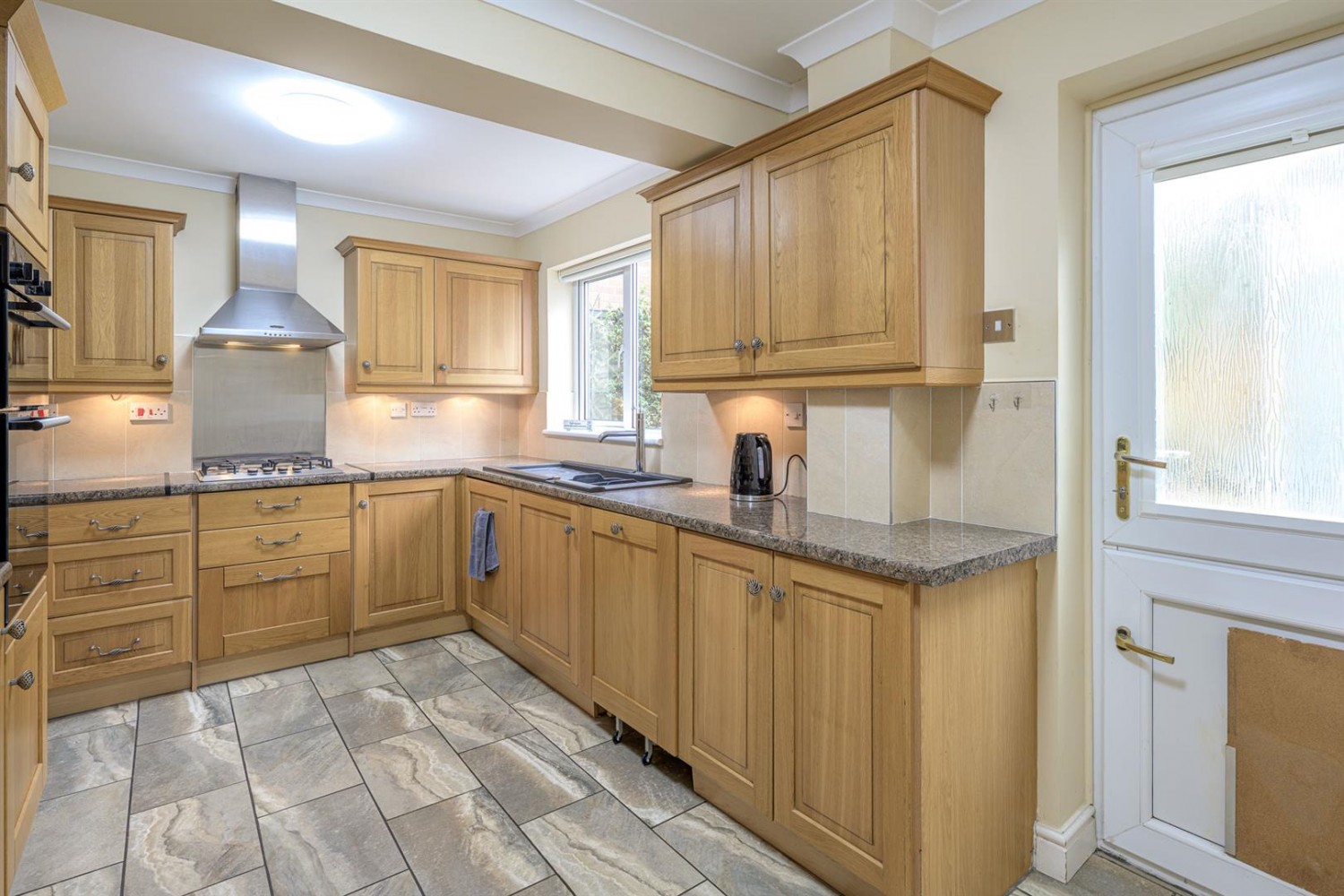 Oregon Close, Kingswinford, DY6 8SJ