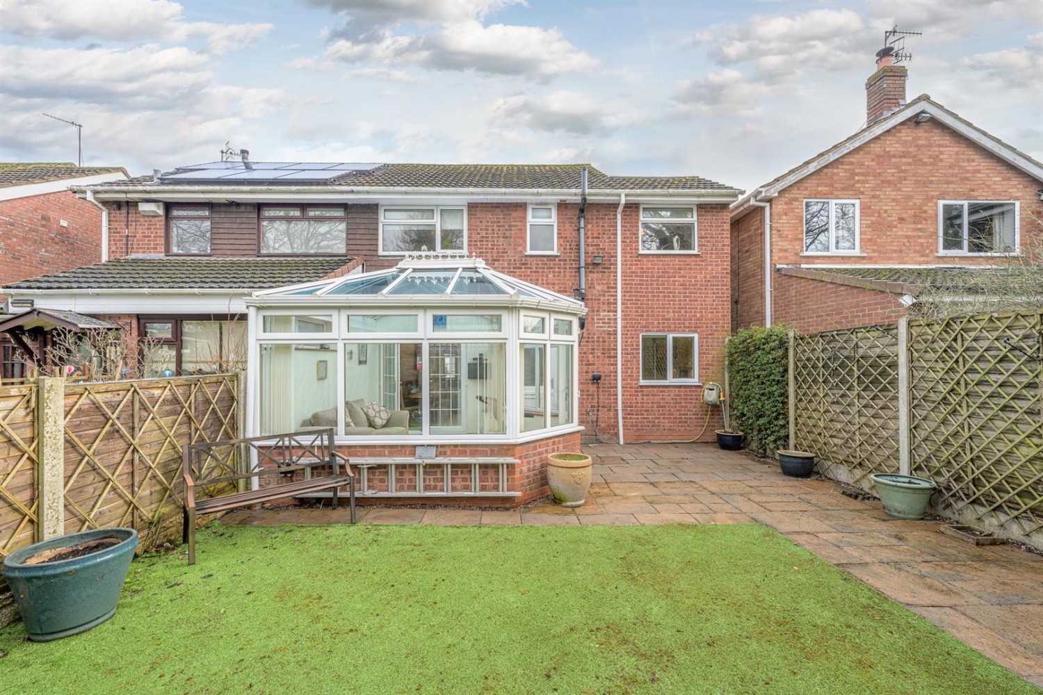 Oregon Close, Kingswinford, DY6 8SJ