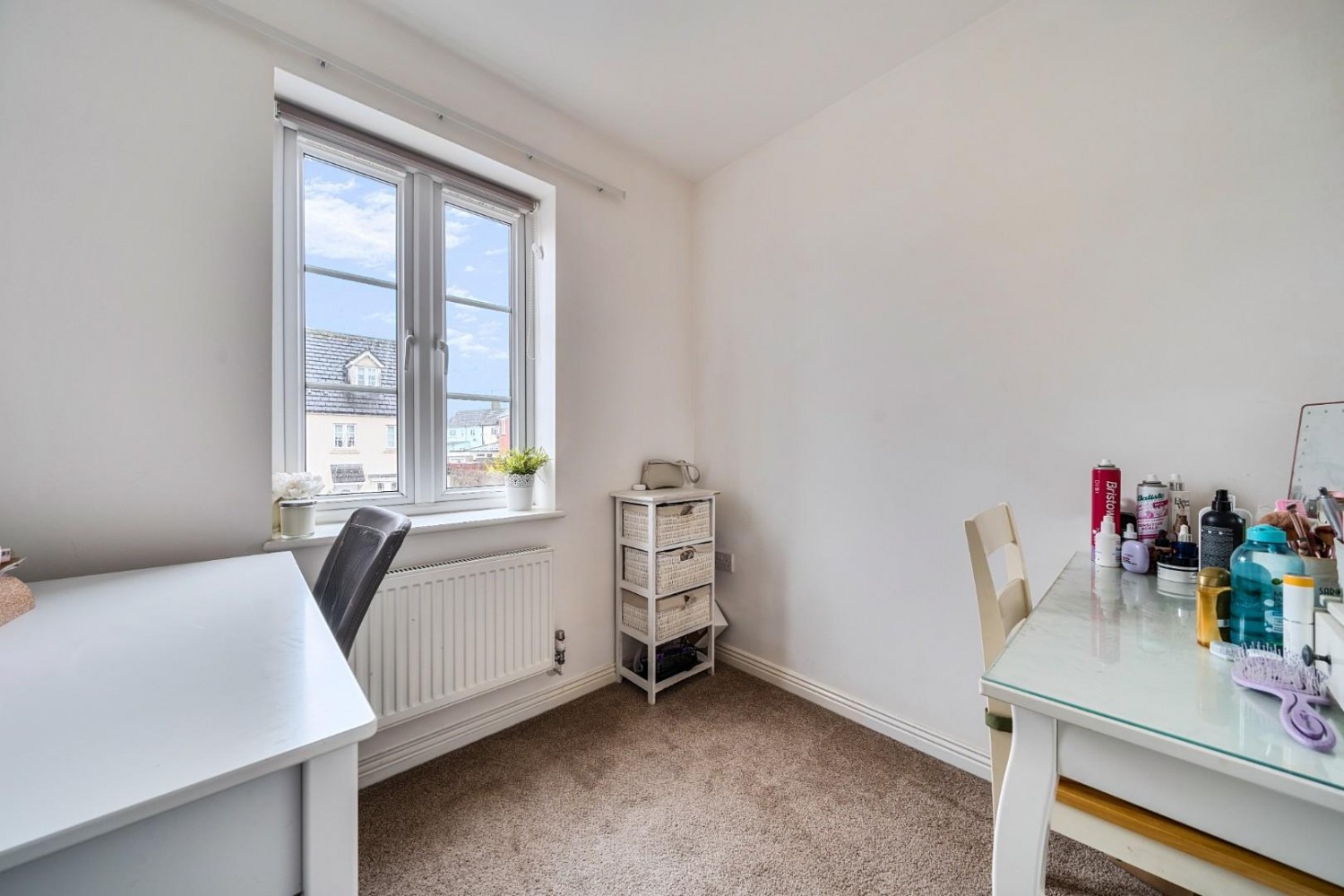 Castle Stream Court, Dursley