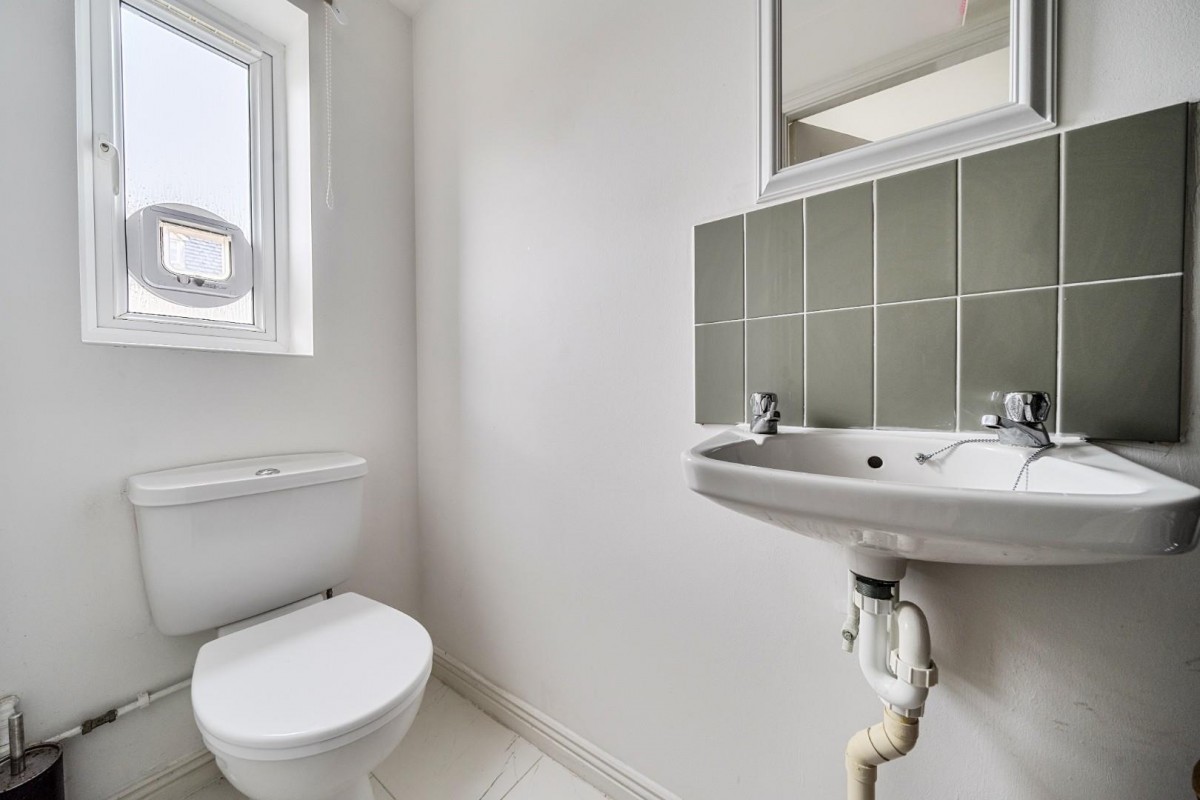 Castle Stream Court, Dursley