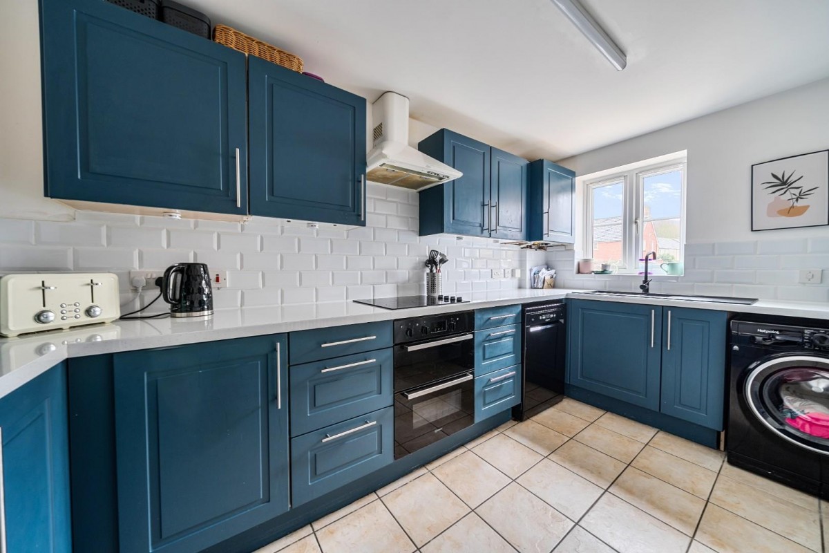 Castle Stream Court, Dursley