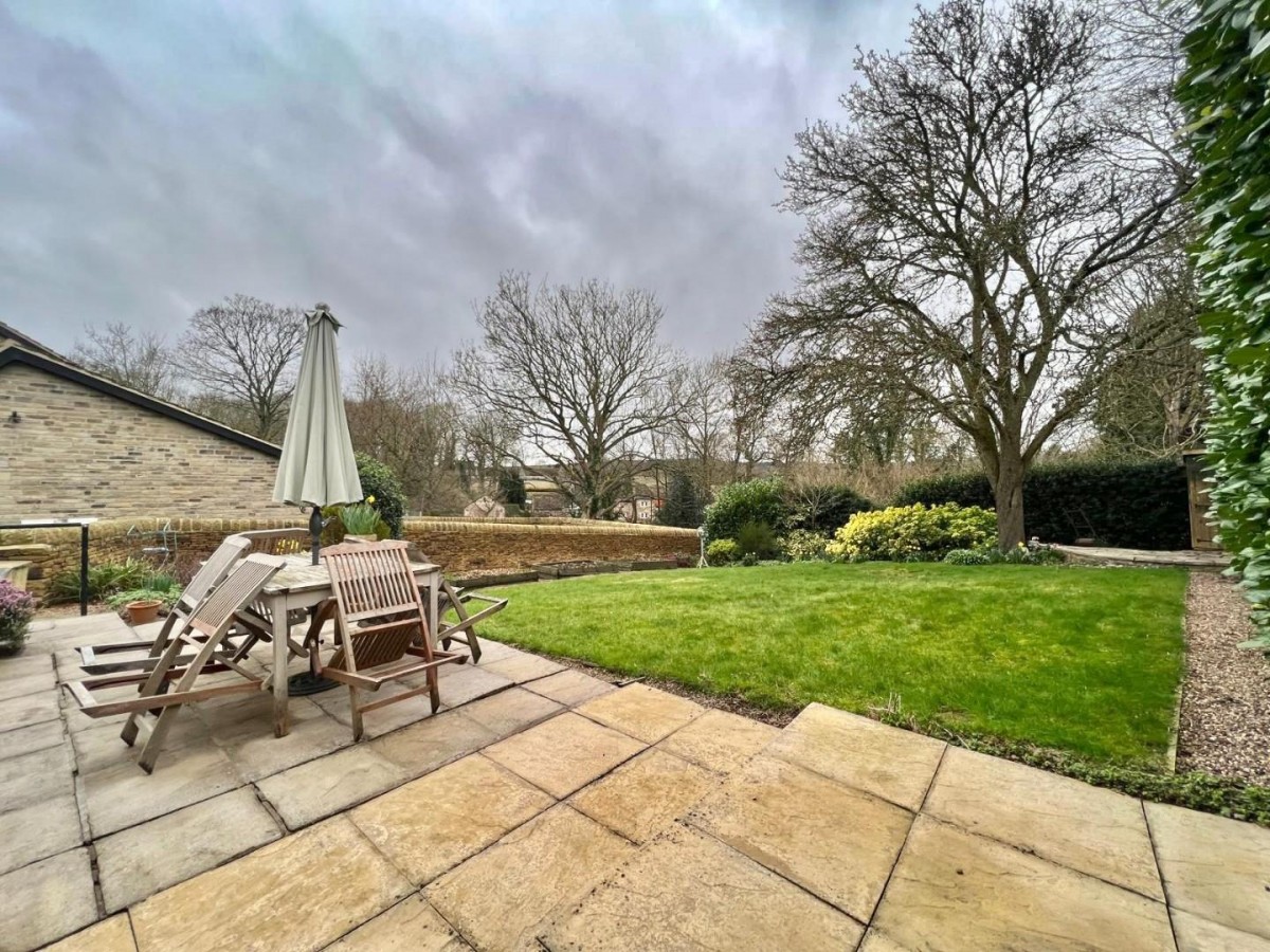 Taylor Hill, Cawthorne, Barnsley
