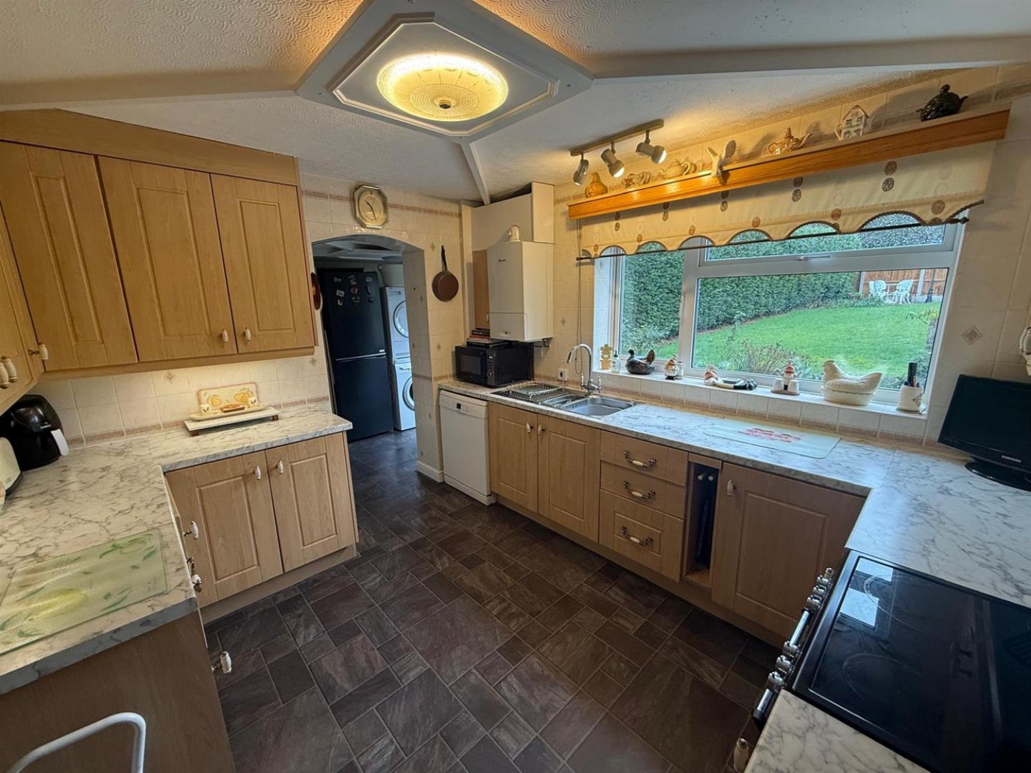 The Firs, Shaftesbury Avenue, Pedmore, Stourbridge, DY9 0YP