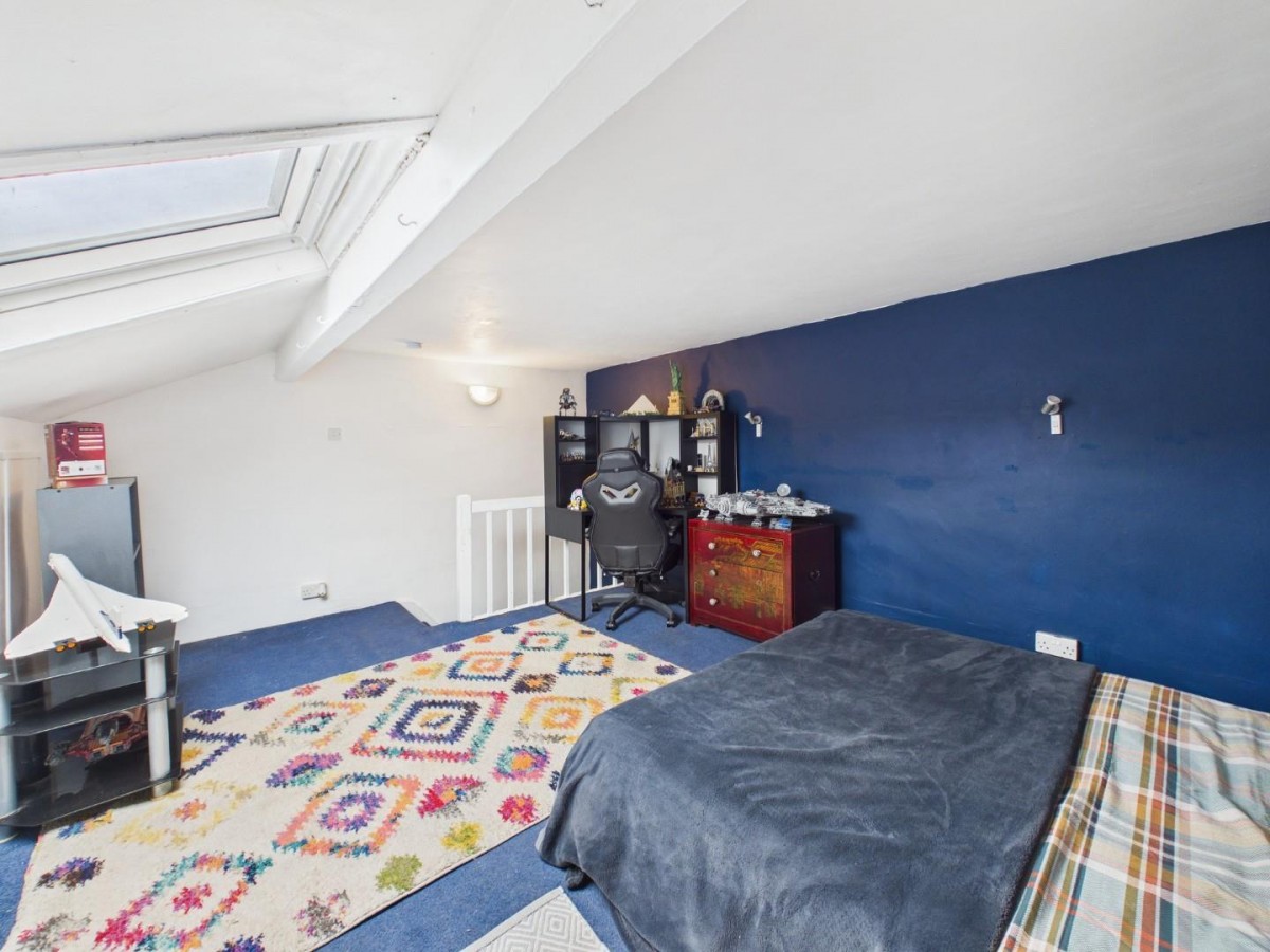 Raven Street, Bingley