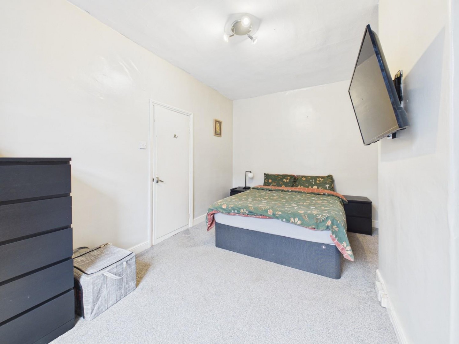 Raven Street, Bingley