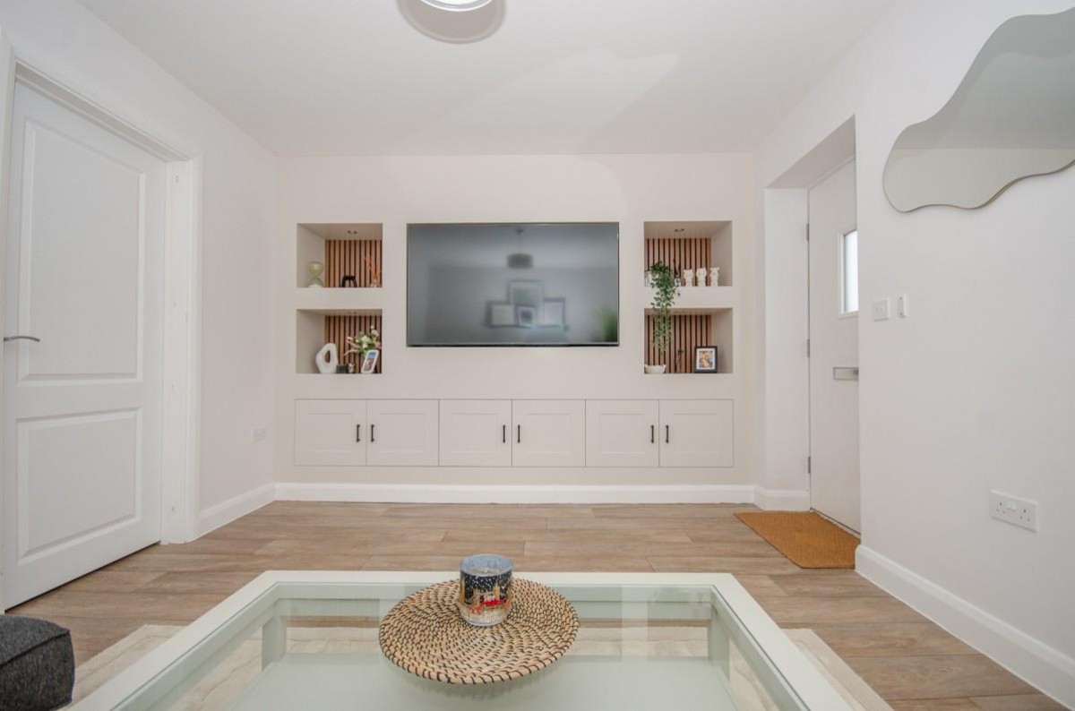 Richmond Grove, Mangotsfield, Bristol, BS16 9AN