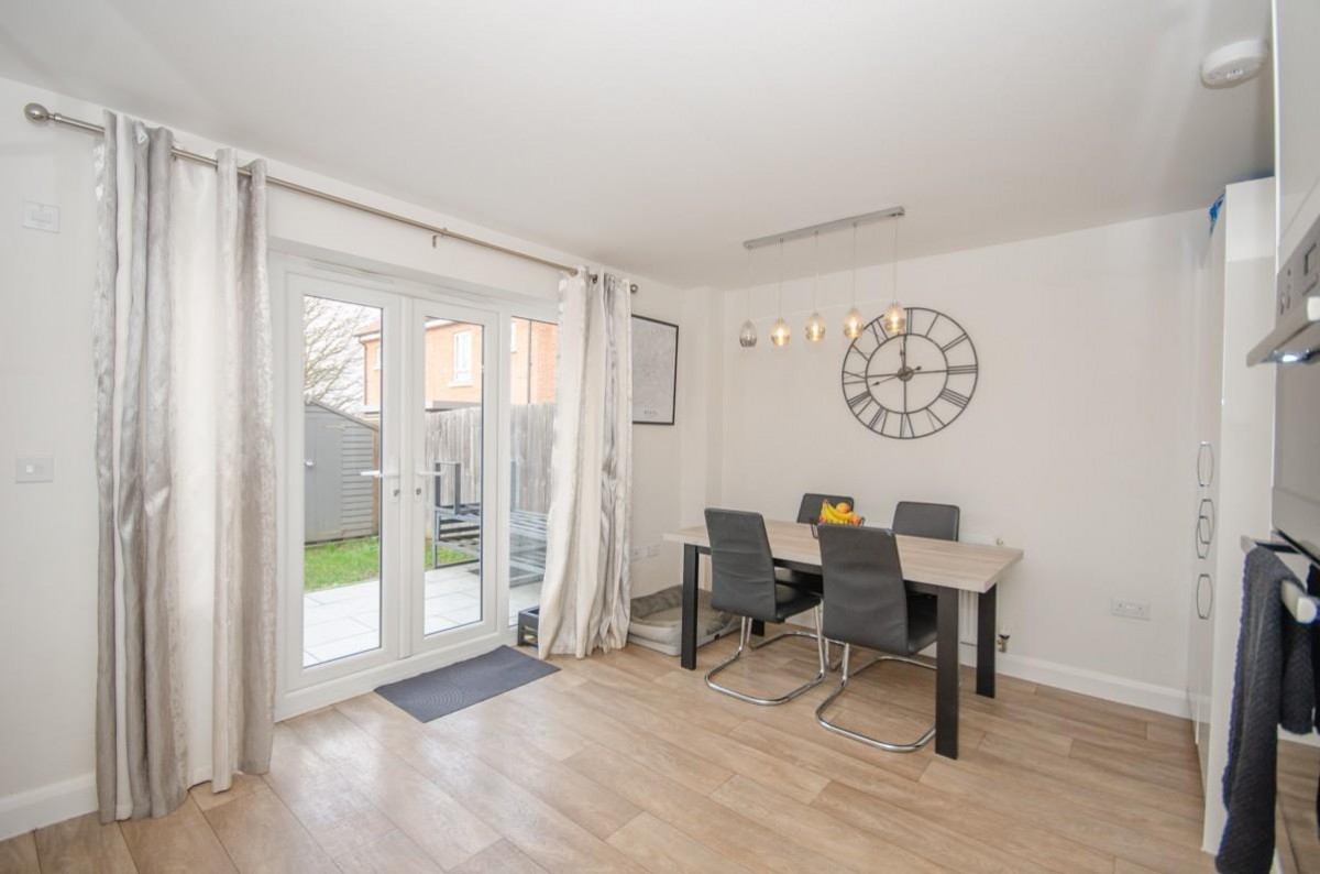 Richmond Grove, Mangotsfield, Bristol, BS16 9AN