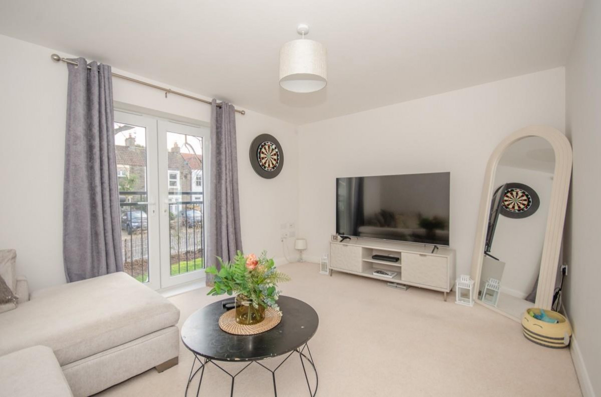 Richmond Grove, Mangotsfield, Bristol, BS16 9AN