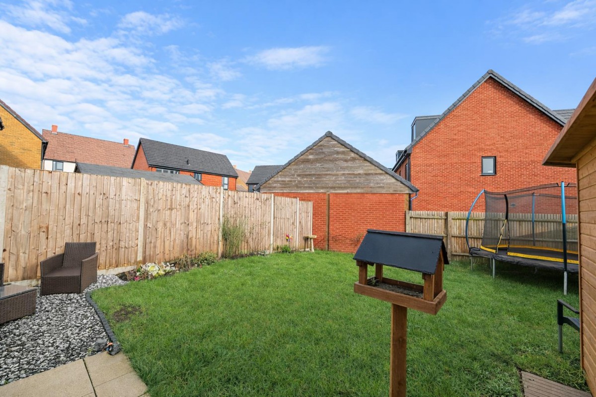 Saddleback Close, Bridgefield