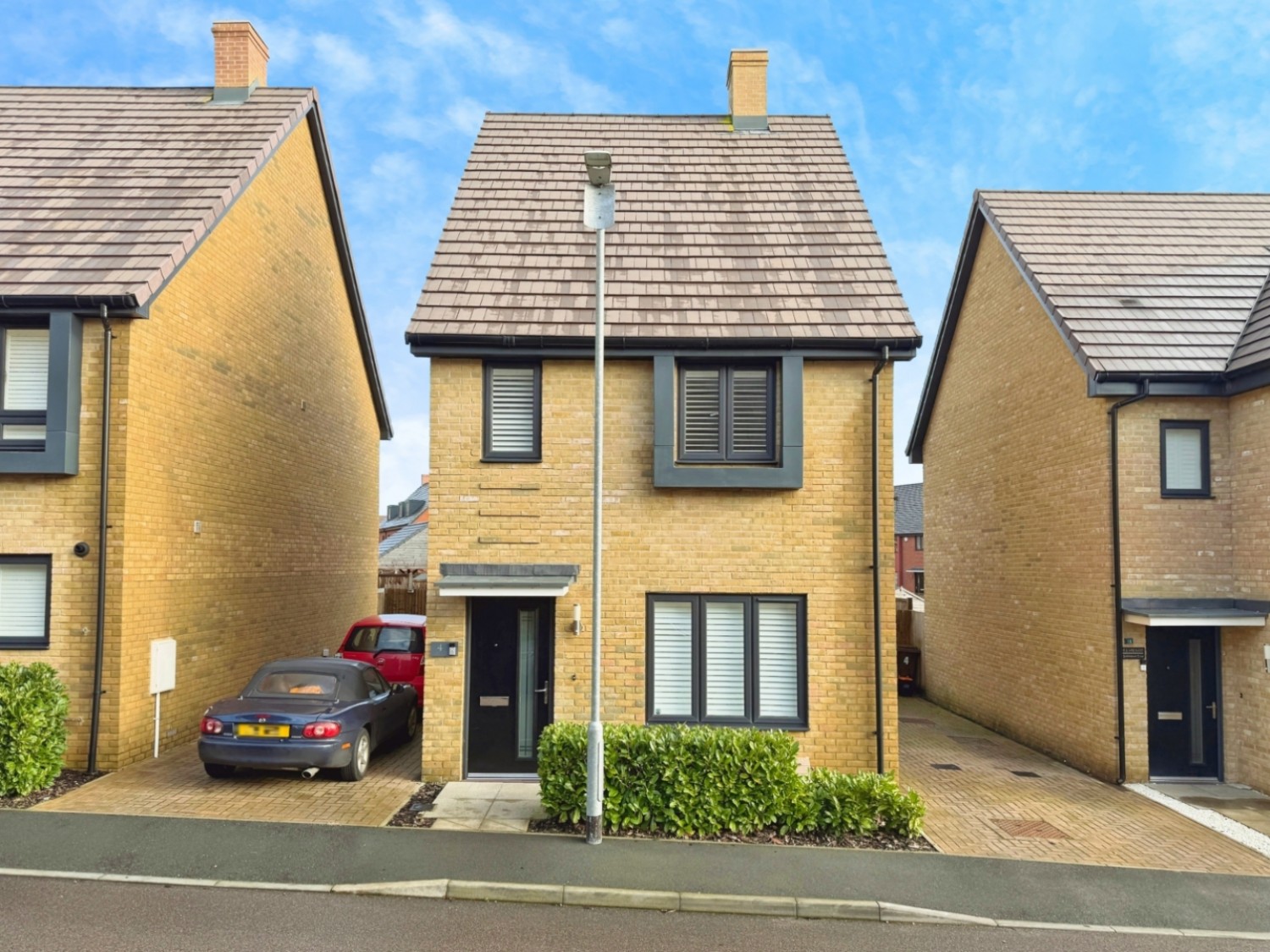 Saddleback Close, Bridgefield