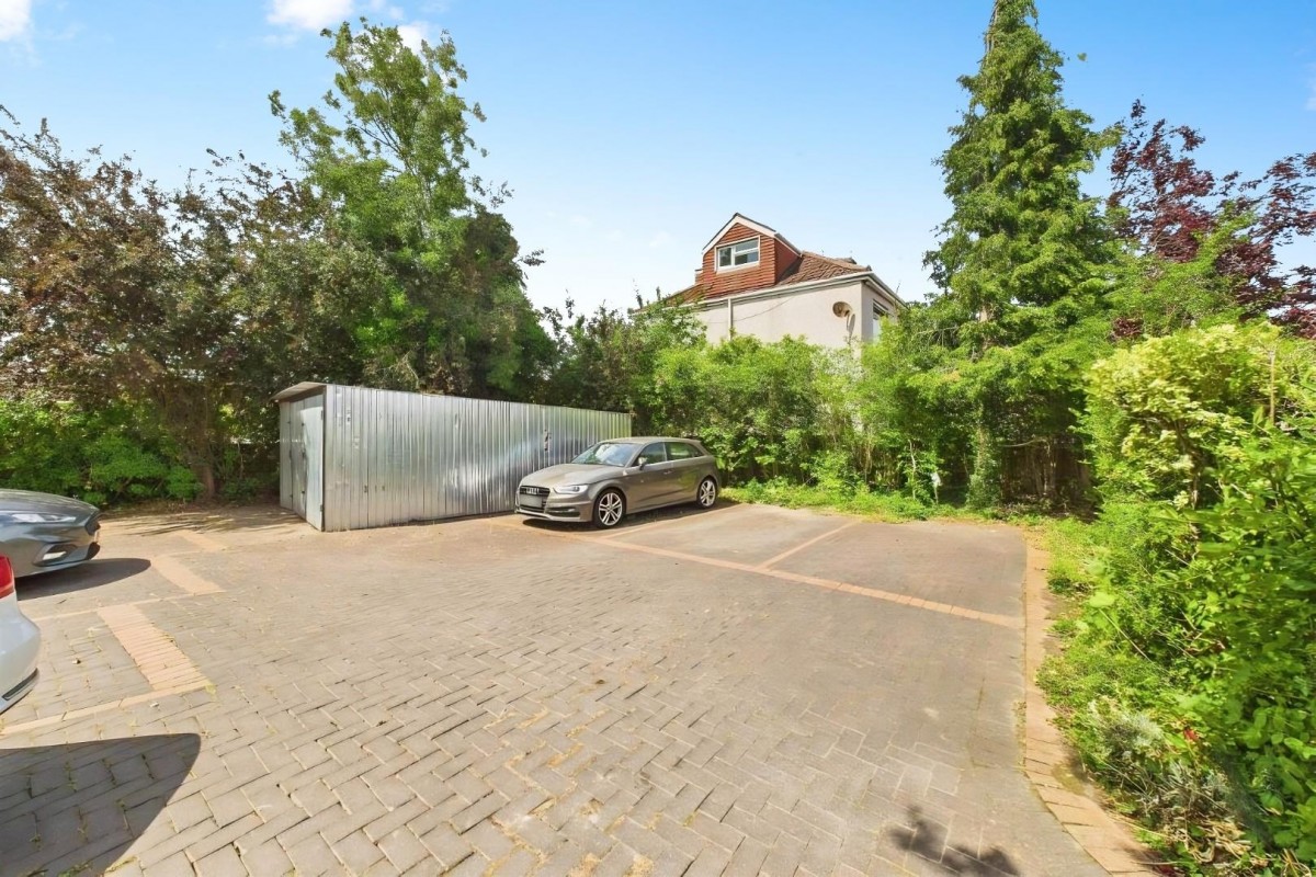 Lodge Causeway, Fishponds, Bristol