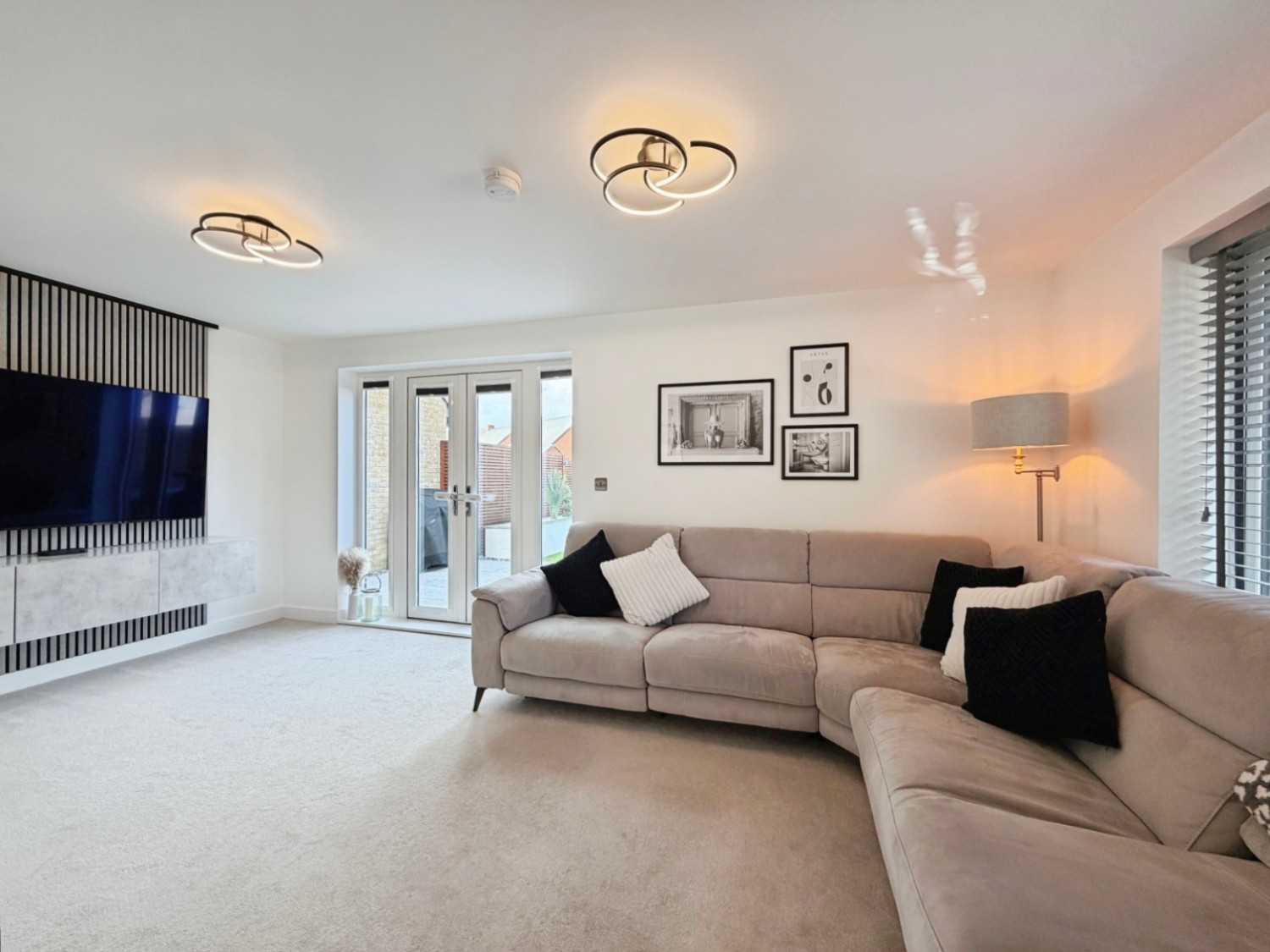 Paddock Close, Kingsnorth, Ashford