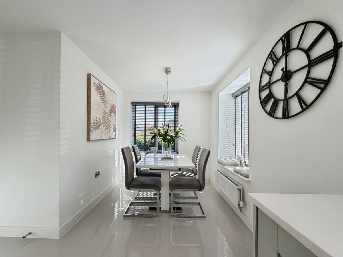 Paddock Close, Kingsnorth, Ashford