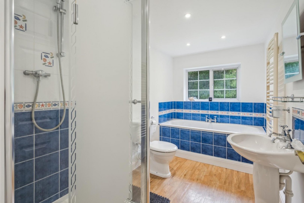 London Road East, Amersham, Buckinghamshire, HP7 9DL