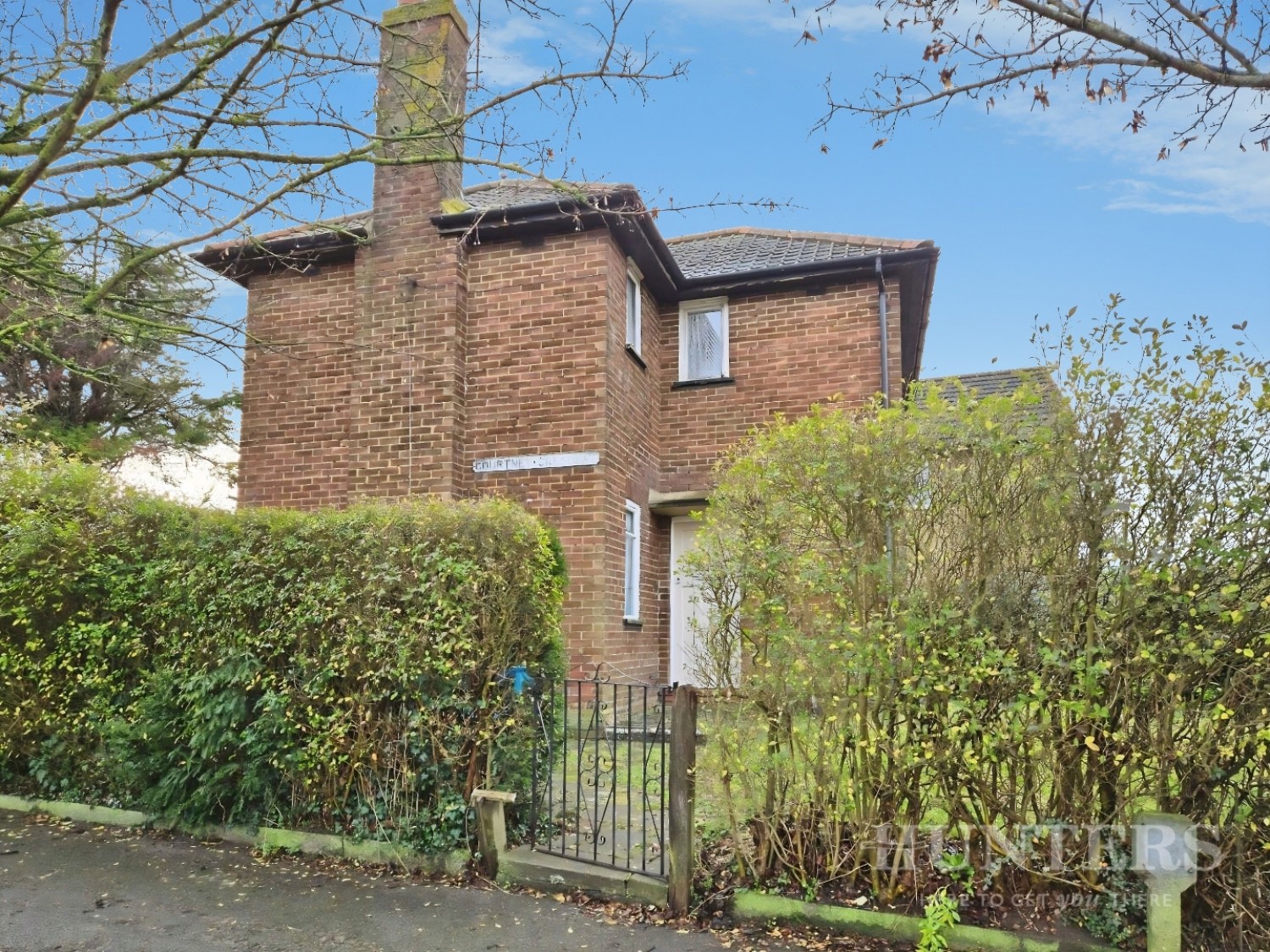 Courtney Crescent, Carshalton, SM5 4NA
