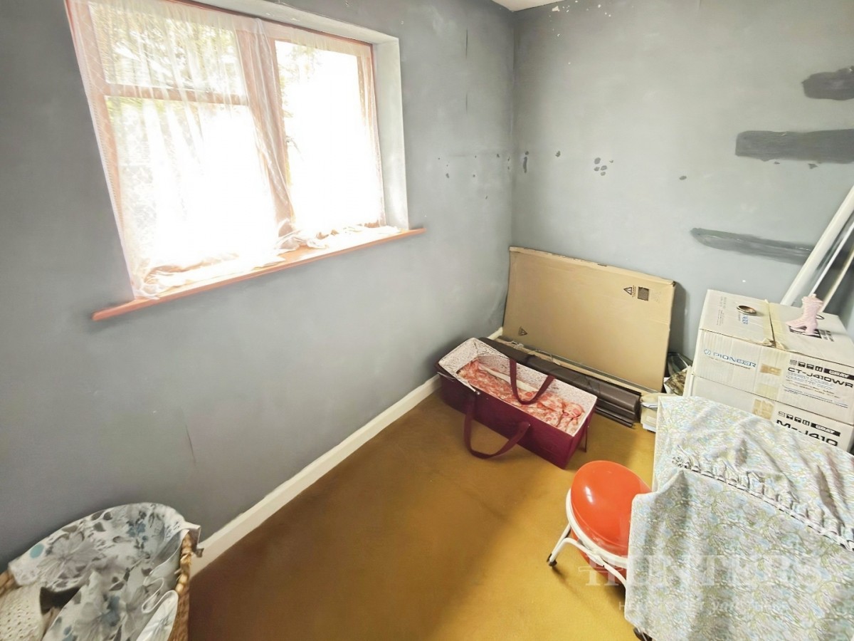 Courtney Crescent, Carshalton, SM5 4NA