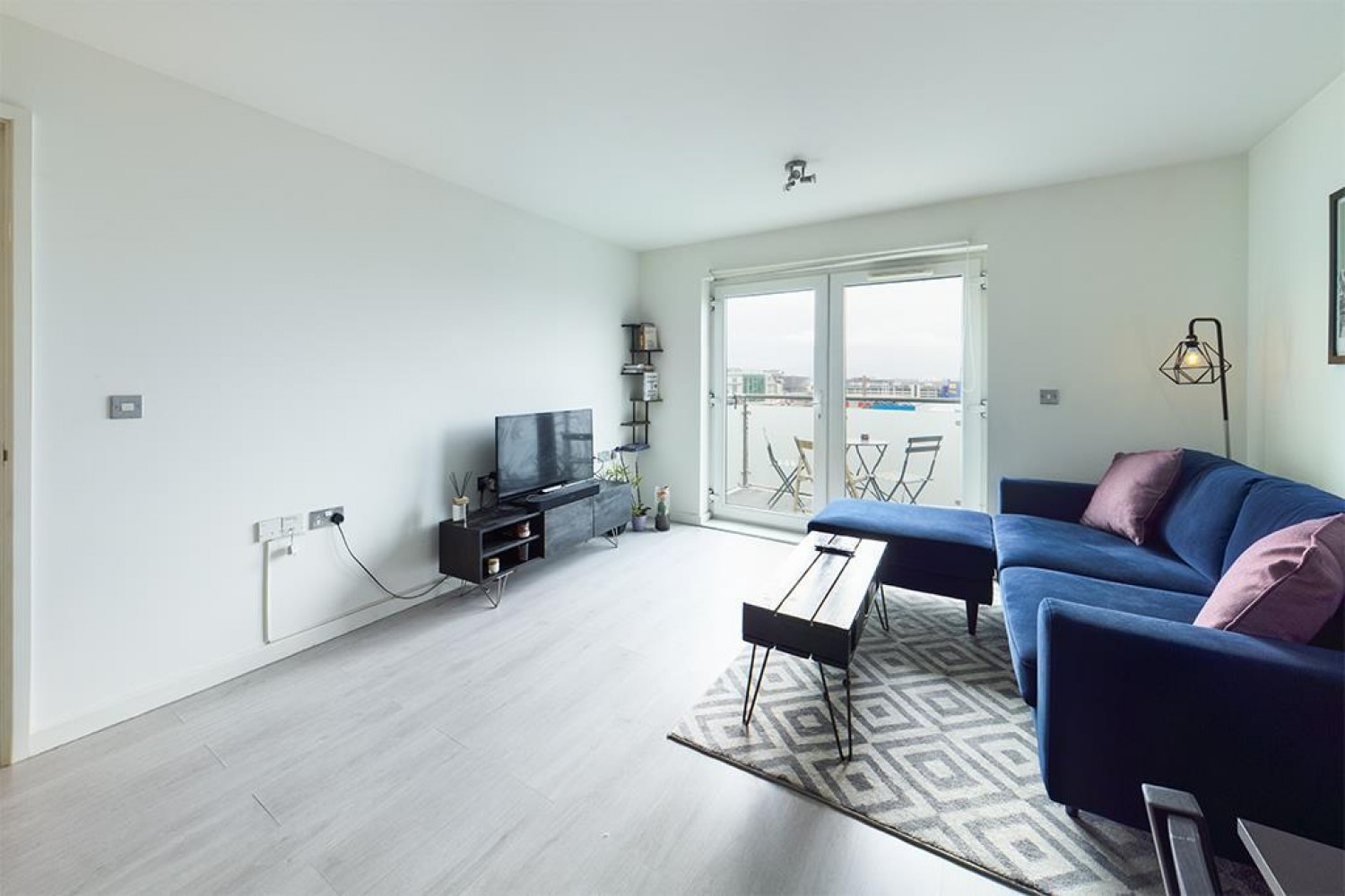 Flat 72, Empire View 30 West Park Road, Southampton