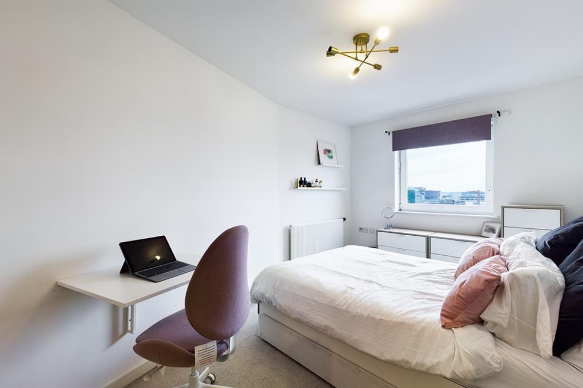 Flat 72, Empire View 30 West Park Road, Southampton