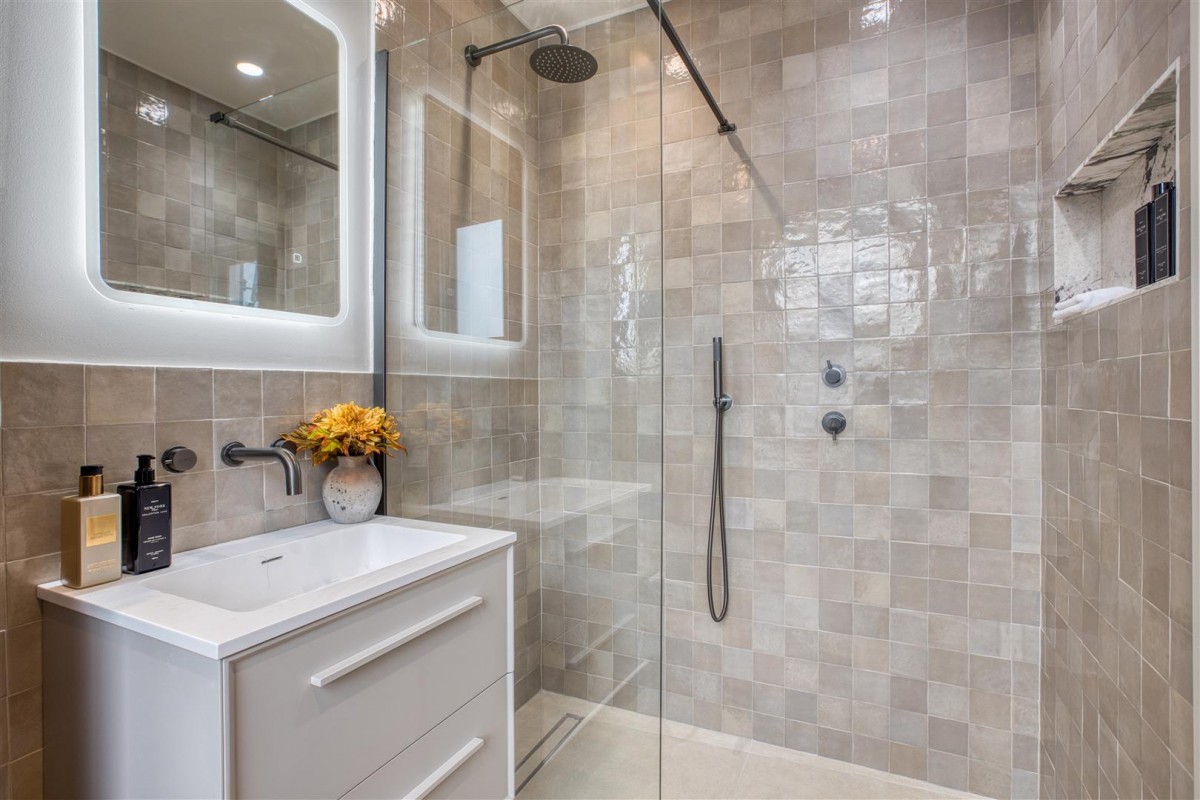 Newington Green Road, London, N1