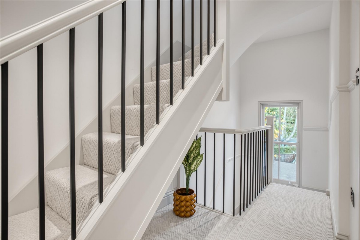 Newington Green Road, London, N1