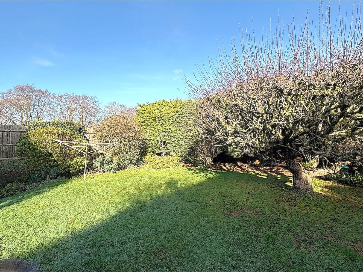 Farmcroft, Gravesend