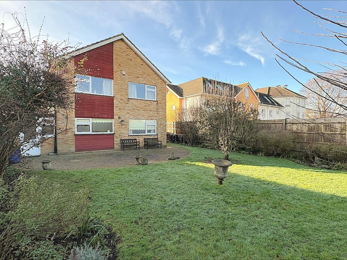 Farmcroft, Gravesend