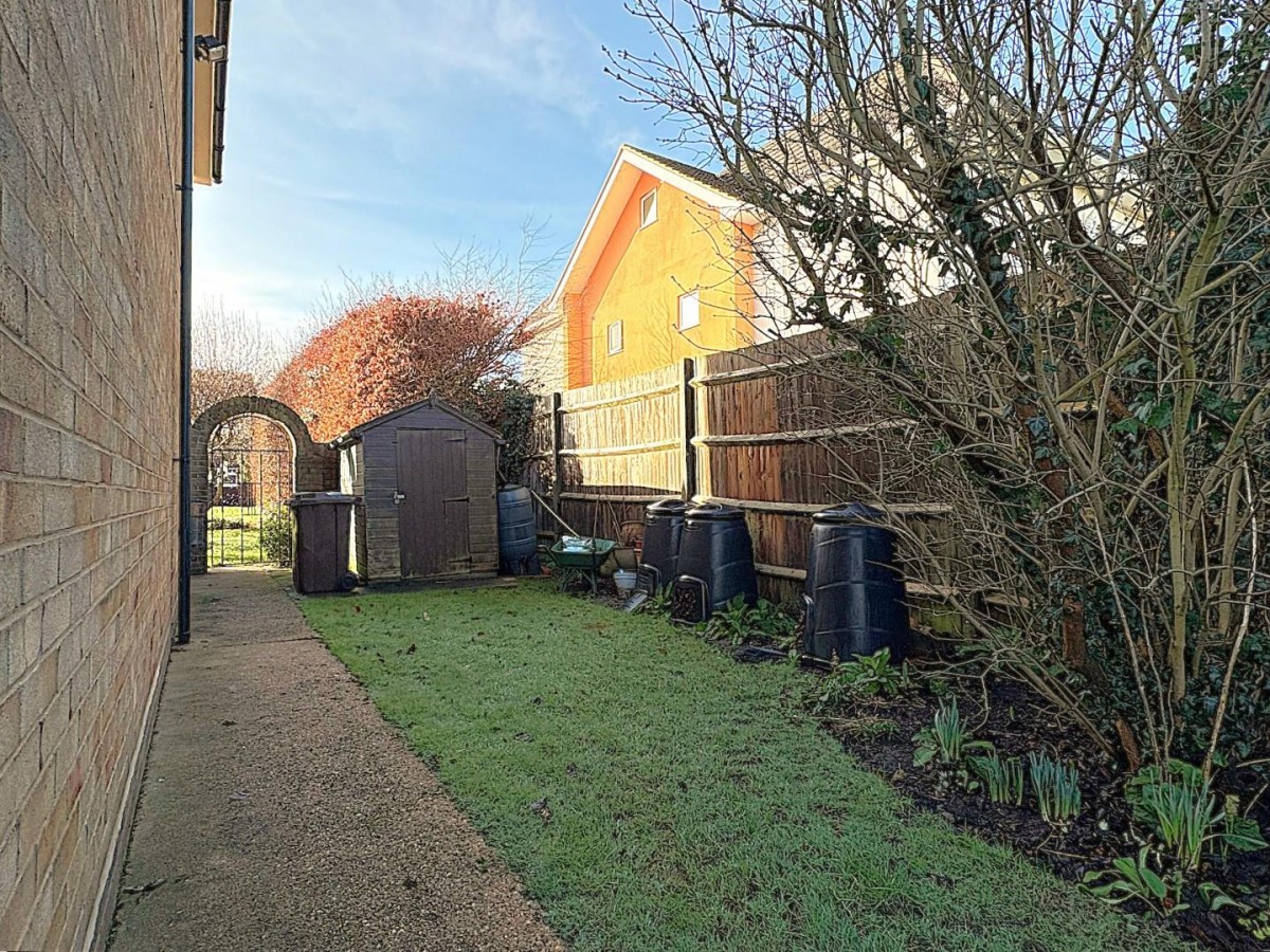 Farmcroft, Gravesend