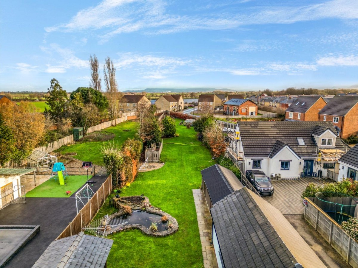 Draycott, Cam, Dursley