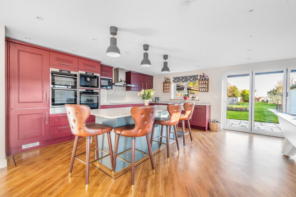 Draycott, Cam, Dursley