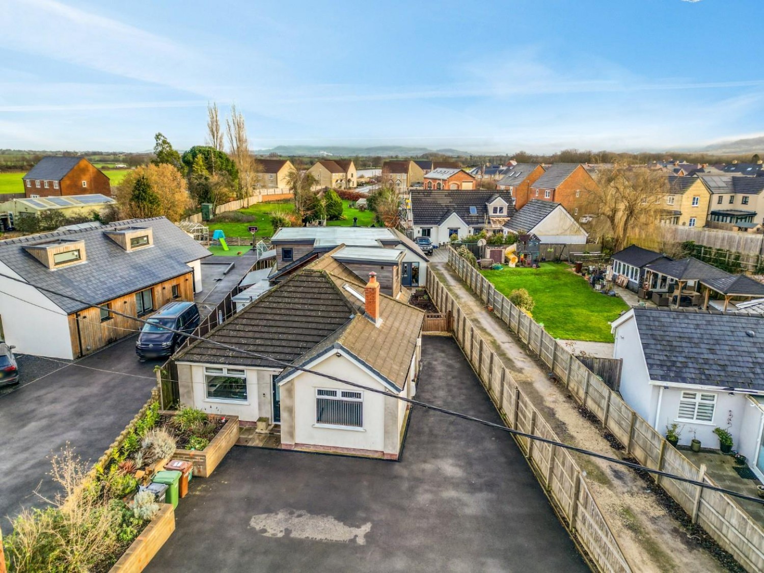 Draycott, Cam, Dursley