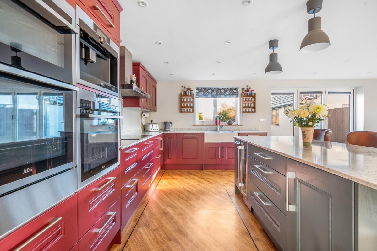 Draycott, Cam, Dursley