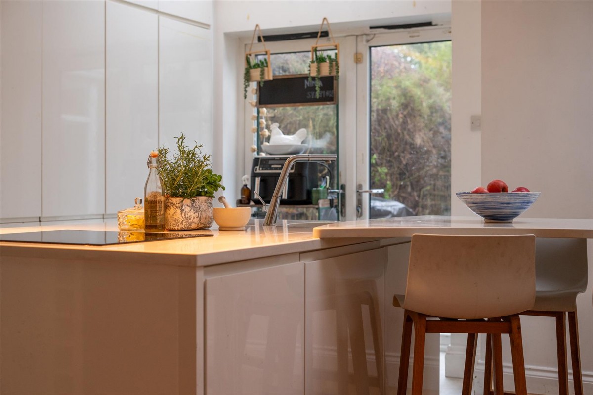 Norton Lane, Norton, Sheffield, S8 8GX