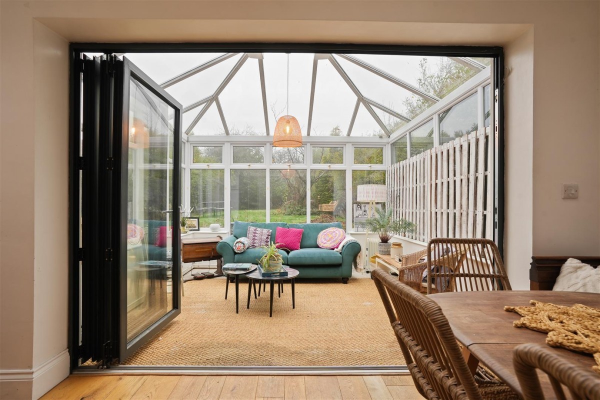 Norton Lane, Norton, Sheffield, S8 8GX