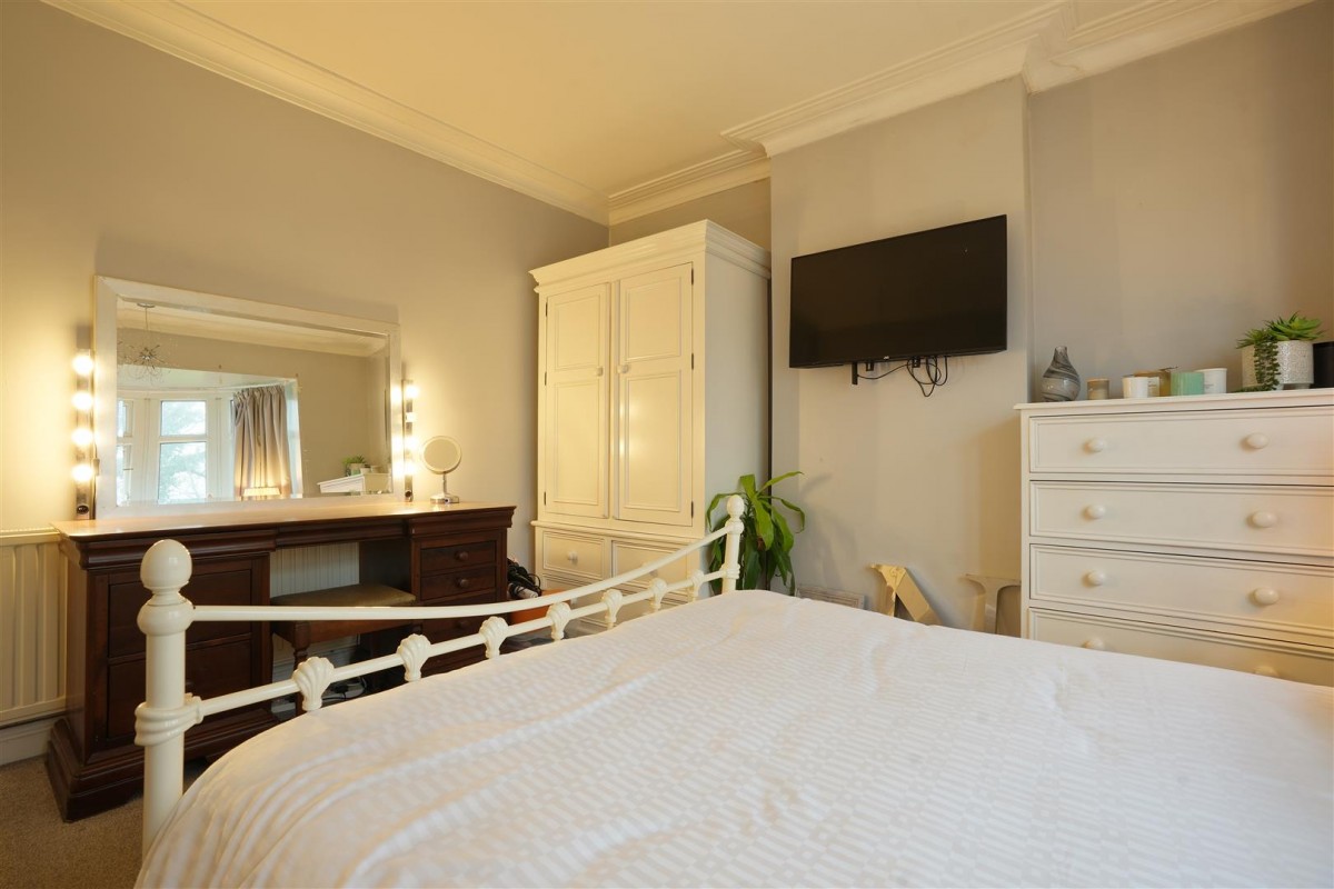 Norton Lane, Norton, Sheffield, S8 8GX